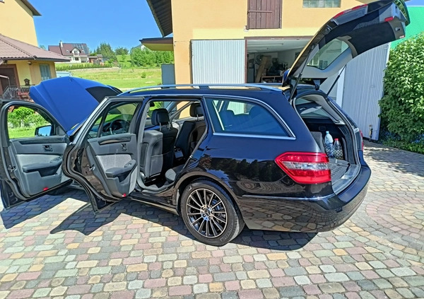 Mercedes-Benz Klasa E cena 62000 przebieg: 223000, rok produkcji 2009 z Torzym małe 529